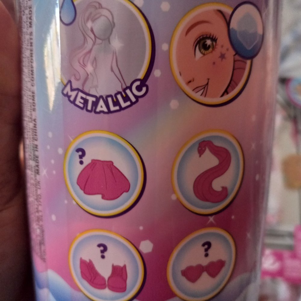 Barbie Tokyo 2020 Olympics, Fun and Art Fashions, and Water Reveal Doll - Picture 7 of 7